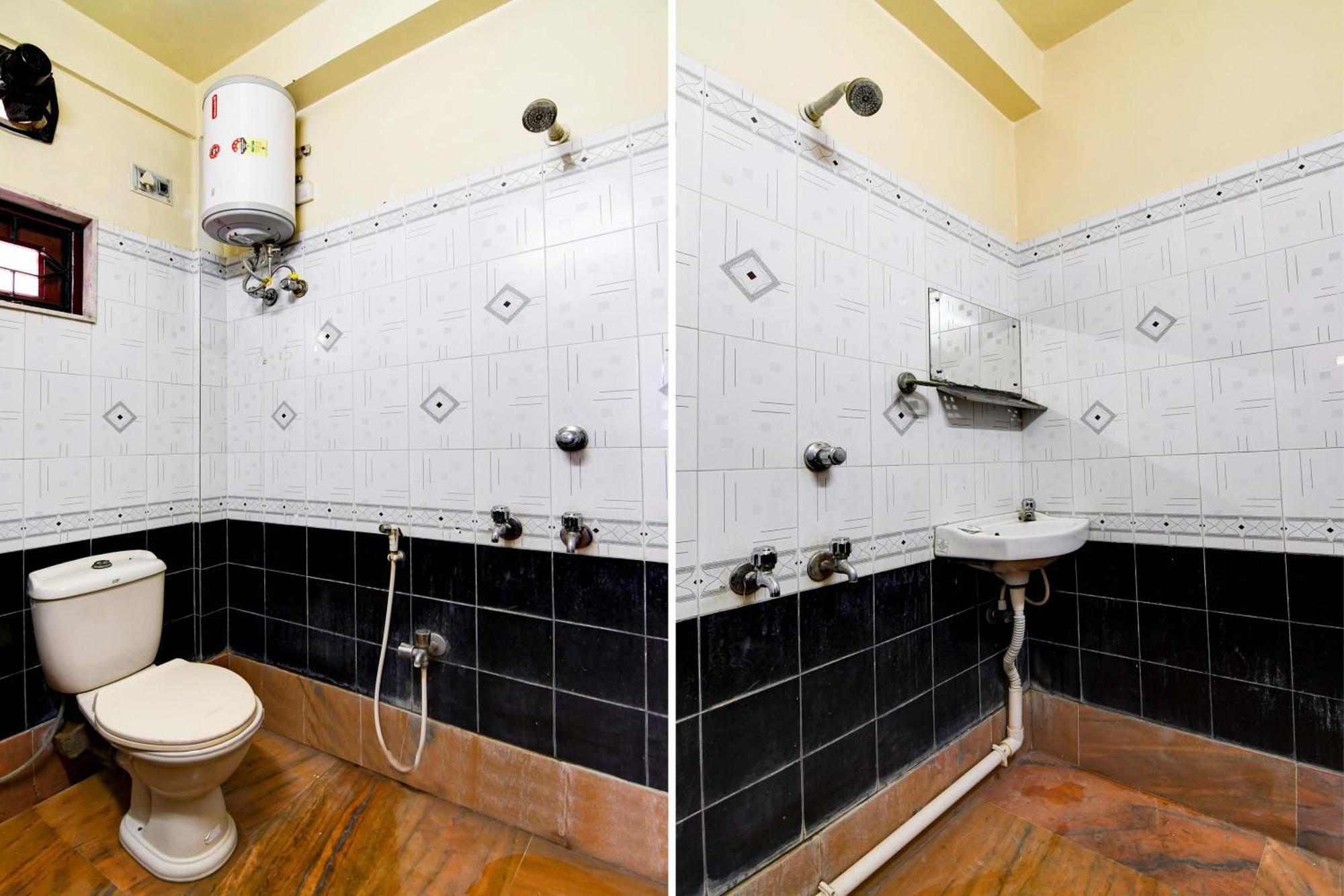 Oyo Simplex Guest House Behala Kolkata Exterior photo